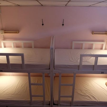 Tiny Hostel Bangkok Extérieur photo