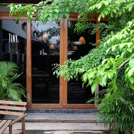 Tiny Hostel Bangkok Extérieur photo