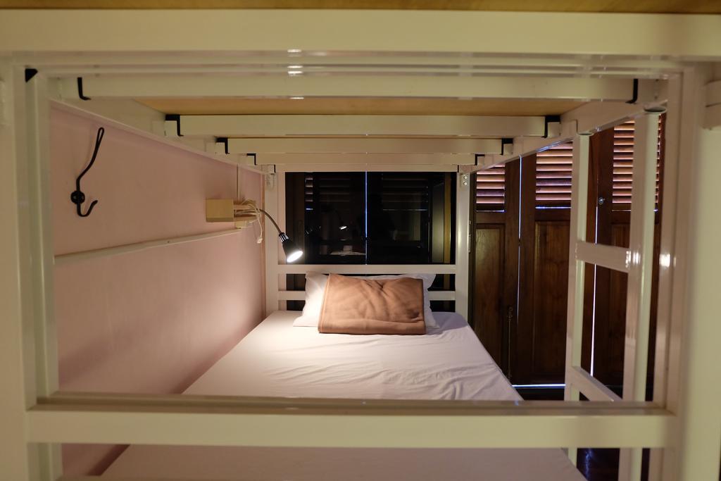 Tiny Hostel Bangkok Extérieur photo